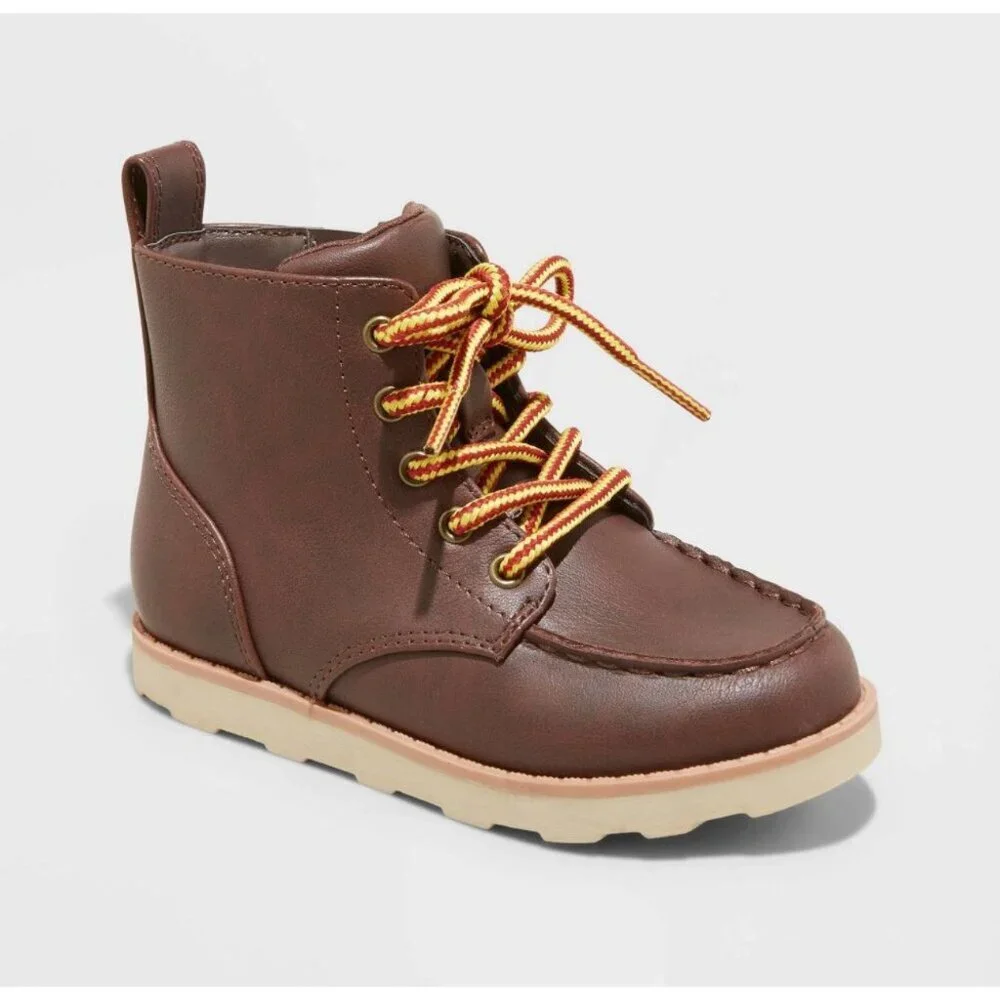 Cat &  Jack Boys Greyson Brown Boots size 5 NWT